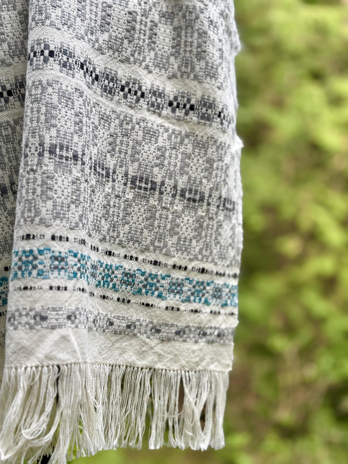 Overshot Shawl in Alpaca Silk